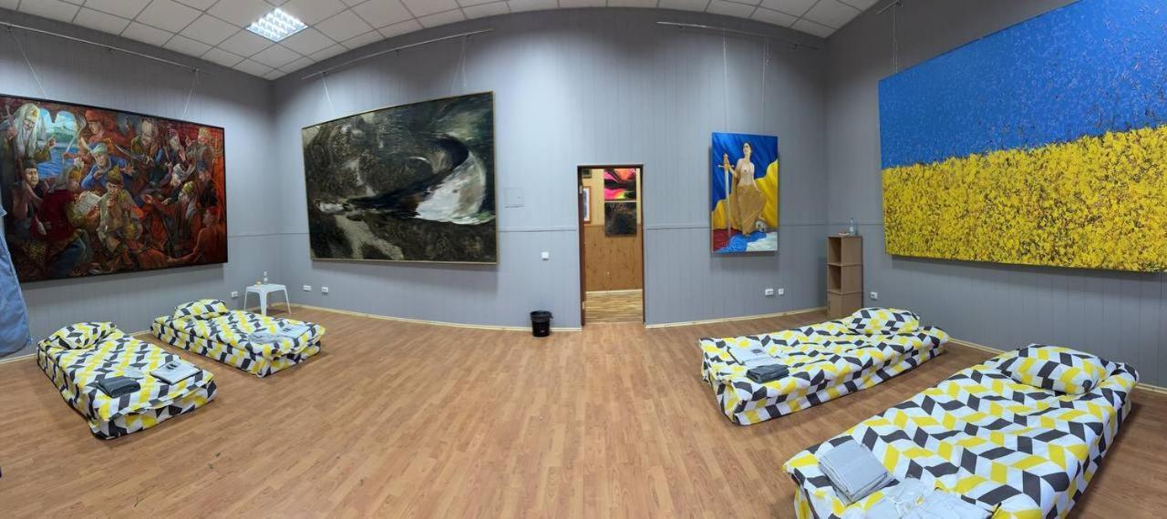 Hotel Арт-Вокзал Krivói Rog Habitación foto