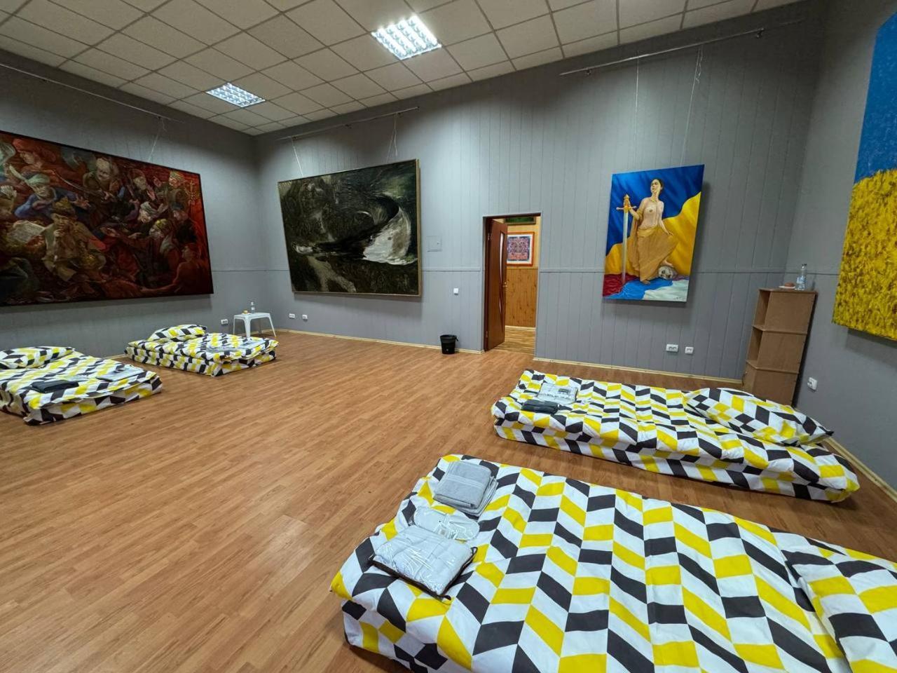 Hotel Арт-Вокзал Krivói Rog Habitación foto